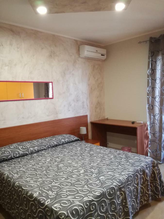 Anthea Dell' Etna Bed and Breakfast Santa Venerina Buitenkant foto